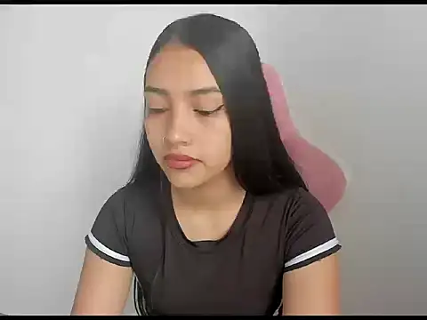 Snapshot of karely_sweet_ chatting on June 2026 01:59:01 PM karely sweet online show from June 2026 01:59:01 PM