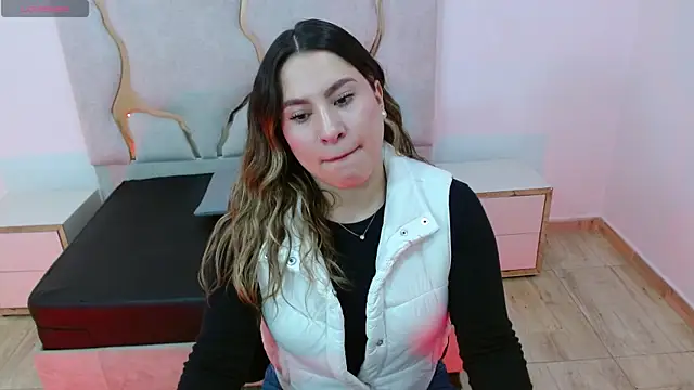 saaya tay online show from September 2025 03:06:02 AM