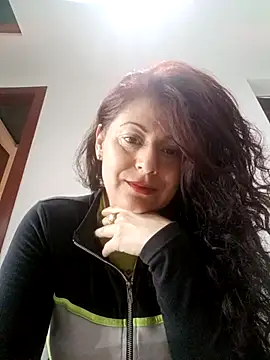 Snapshot of lunadicty chatting on September 2025 11:31:02 PM lunadicty online show from September 2025 11:31:02 PM