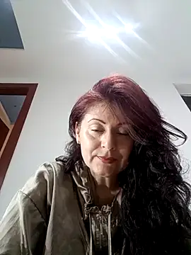 Snapshot of lunadicty chatting on September 2025 09:53:02 PM lunadicty online show from September 2025 09:53:02 PM