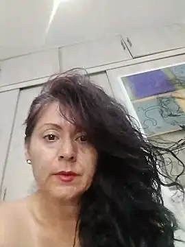 Snapshot of lunadicty chatting on May 2026 11:23:04 PM lunadicty online show from May 2026 11:23:04 PM