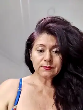 Snapshot of lunadicty chatting on May 2026 07:37:02 PM lunadicty online show from May 2026 07:37:02 PM