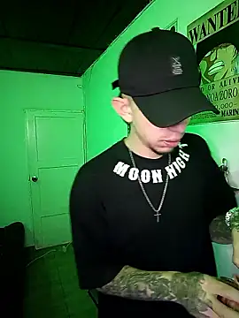 Snapshot of Chris__Jones chatting on January 2026 09:18:01 PM Chris Jones online show from January 2026 09:18:01 PM