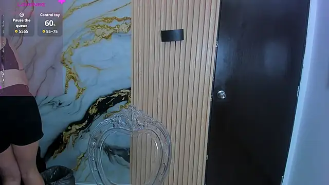 Cerecitaa02  online show from September 2025 11:44:01 AM