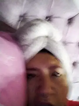 Cerecitaa02  online show from October 2025 10:48:01 AM