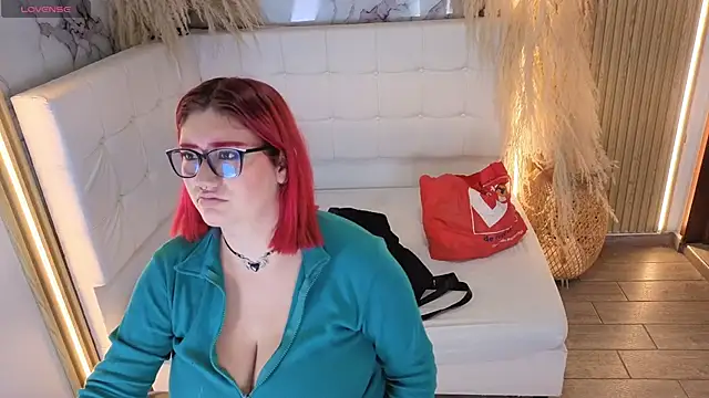 Cerecitaa02  online show from April 2026 11:43:01 PM