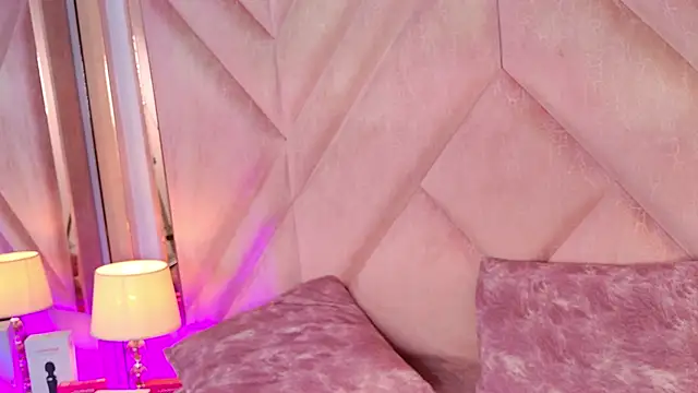 AmmberJones online show from June 2026 02:33:01 PM
