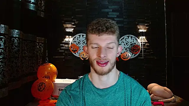 andrewxbi online show from October 2025 04:07:02 PM