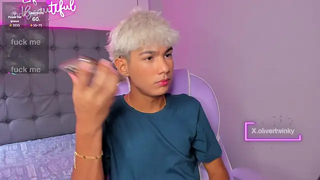 OliverTwinky online show from September 2025 05:40:01 AM