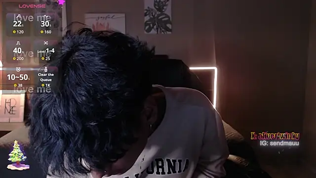 OliverTwinky online show from November 2025 08:31:01 PM