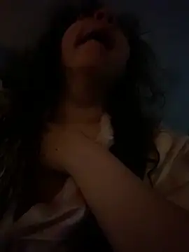 Snapshot of w3tkittty chatting on February 2026 04:13:02 AM w3tkittty online show from February 2026 04:13:02 AM