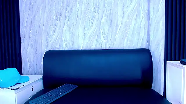 Matt Ruso online show from September 2025 07:14:01 PM