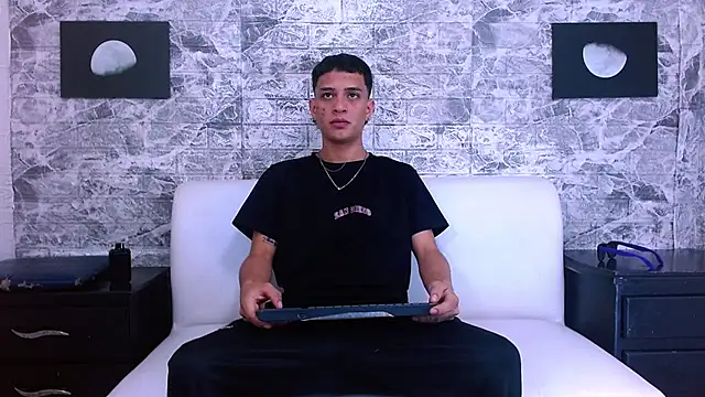 Matt Ruso online show from October 2025 04:41:02 PM