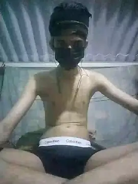 HannanKhan25 online show from November 2025 01:24:02 PM