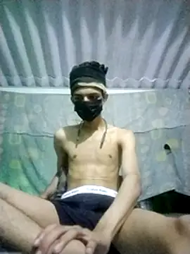 Snapshot of HannanKhan25 chatting on March 2026 07:22:02 PM HannanKhan25 online show from March 2026 07:22:02 PM