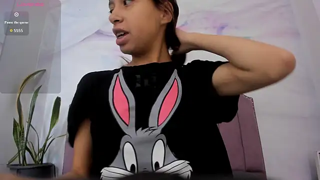 Dulce Quintana online show from November 2025 12:05:02 PM