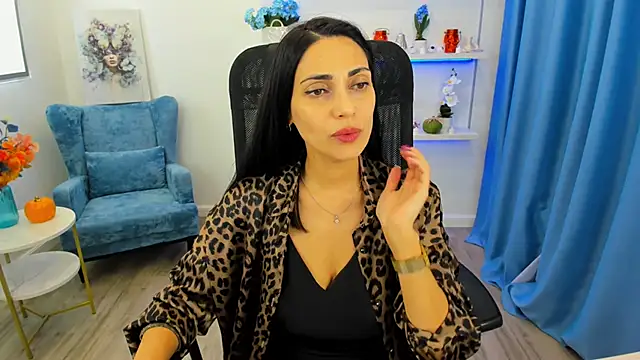 AllaYerty online show from October 2025 11:33:01 AM