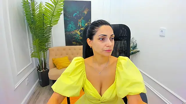 AllaYerty online show from November 2025 11:31:02 AM