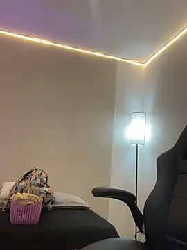 Kariina  69 online show from October 2025 03:05:02 AM