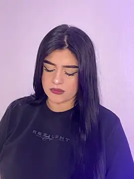 Kariina  69 online show from April 2026 02:45:02 AM