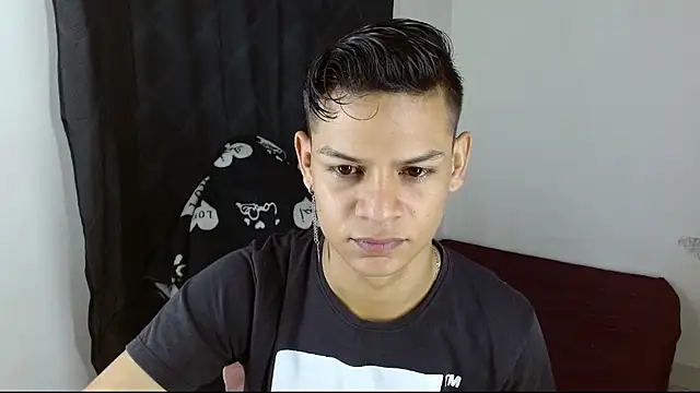 axce1 boy24 online show from March 2025 02:07:02 PM