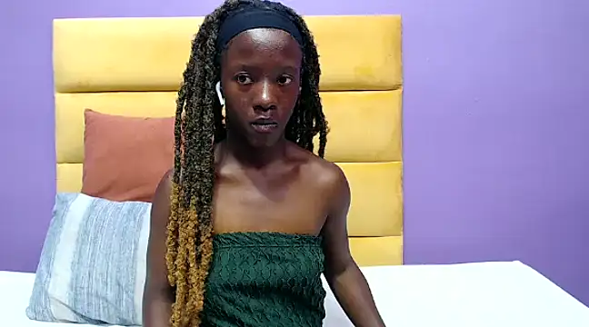 Snapshot of sexykea2002x chatting on March 2025 06:18:01 PM sexykea2002x online show from March 2025 06:18:01 PM