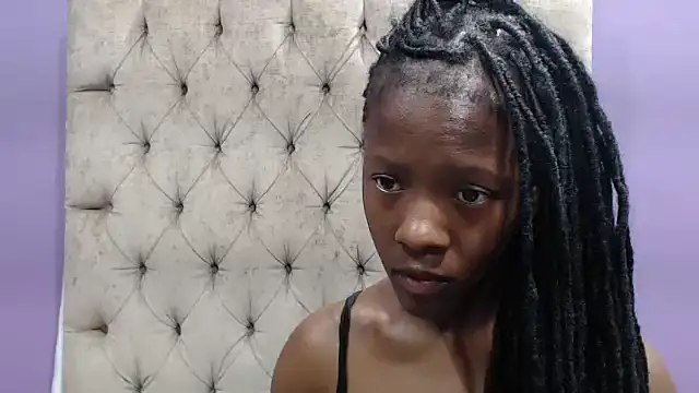 Snapshot of sexykea2002x chatting on September 2025 05:29:01 AM sexykea2002x online show from September 2025 05:29:01 AM