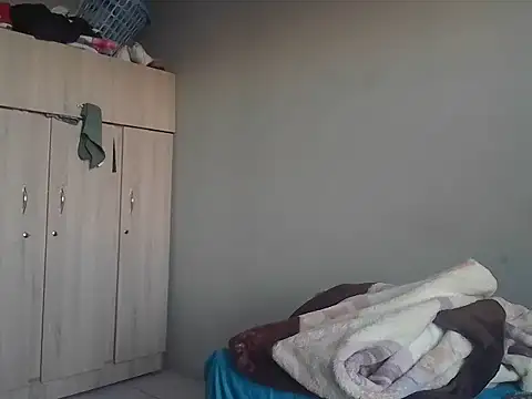 Snapshot of mydickbedarkandthick chatting on February 2026 04:22:02 AM mydickbedarkandthick online show from February 2026 04:22:02 AM