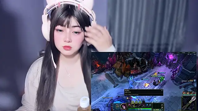 yuki3366 online show from February 2026 12:43:02 PM