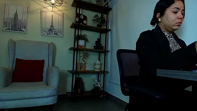  Victoria Collins online show from February 2026 10:27:01 AM