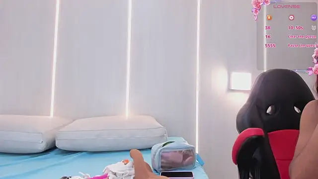 ciara blake online show from September 2025 11:43:02 AM