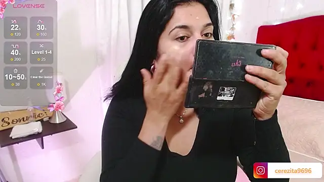 mia traveluxe online show from September 2025 01:51:01 AM