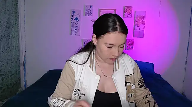 Snapshot of mariaana__222 chatting on March 2025 04:16:02 AM mariaana 222 online show from March 2025 04:16:02 AM