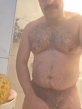 Snapshot of CloudyMuscleBeefy chatting on March 2026 05:15:01 PM CloudyMuscleBeefy online show from March 2026 05:15:01 PM