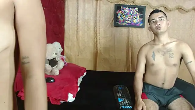 CasAndTom online show from October 2025 01:22:01 AM