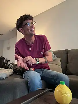 Snapshot of MuchCarpal chatting on June 2026 11:03:01 PM MuchCarpal online show from June 2026 11:03:01 PM