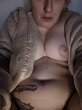 h4cMorganaEvelynn online show from April 2026 11:18:01 PM