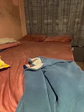 Snapshot of naughty_thick chatting on September 2025 06:33:01 PM naughty thick online show from September 2025 06:33:01 PM