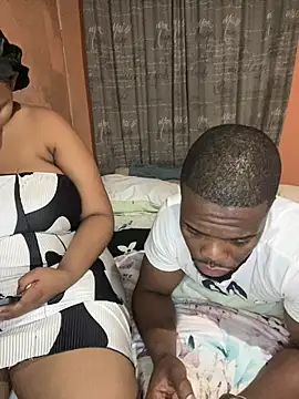 Snapshot of naughty_thick chatting on October 2025 06:21:01 PM naughty thick online show from October 2025 06:21:01 PM