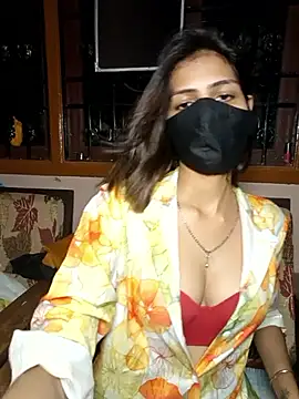 Isha Sax online show from October 2025 07:25:02 PM