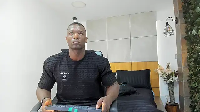 MarcusBlack  online show from February 2026 12:05:02 PM