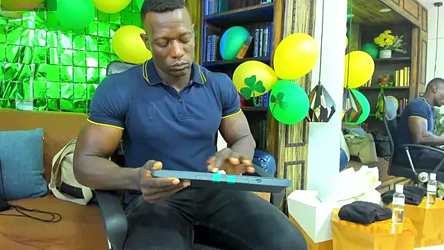 MarcusBlack  online show from March 2026 12:10:02 PM