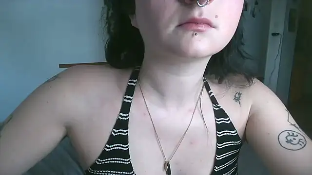 Violett3333 online show from October 2025 03:44:01 PM