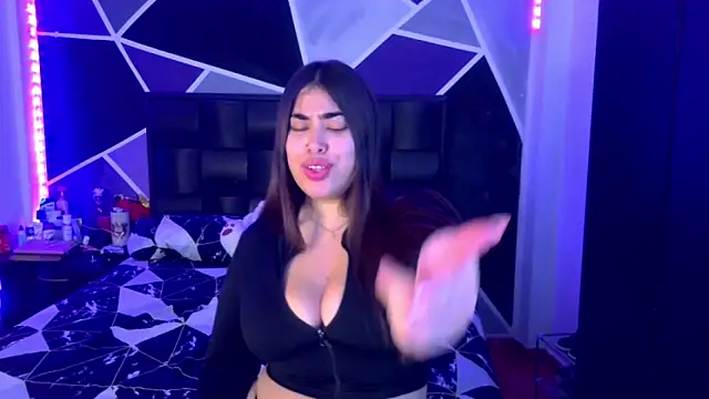 jazminslut online show from February 2026 12:48:01 AM