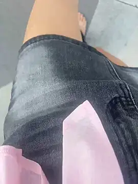 xiaoyuan01 online show from October 2025 02:11:02 AM