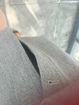 xiaoyuan01 online show from November 2025 02:11:01 AM