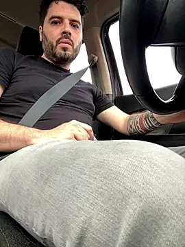 uto857 online show from November 2025 10:20:02 PM