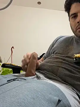 uto857 online show from December 2025 09:32:02 PM