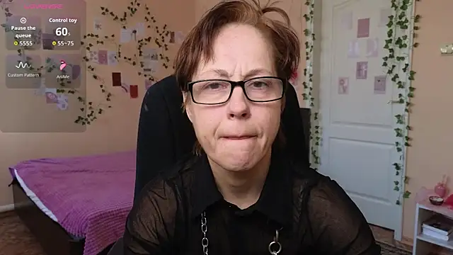 Ronda Roni online show from February 2026 12:09:02 PM