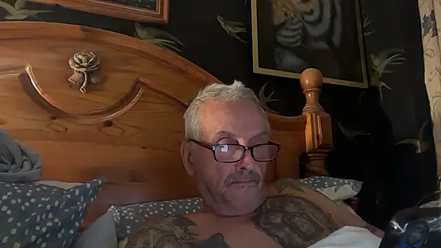 poggles online show from October 2025 07:33:01 PM